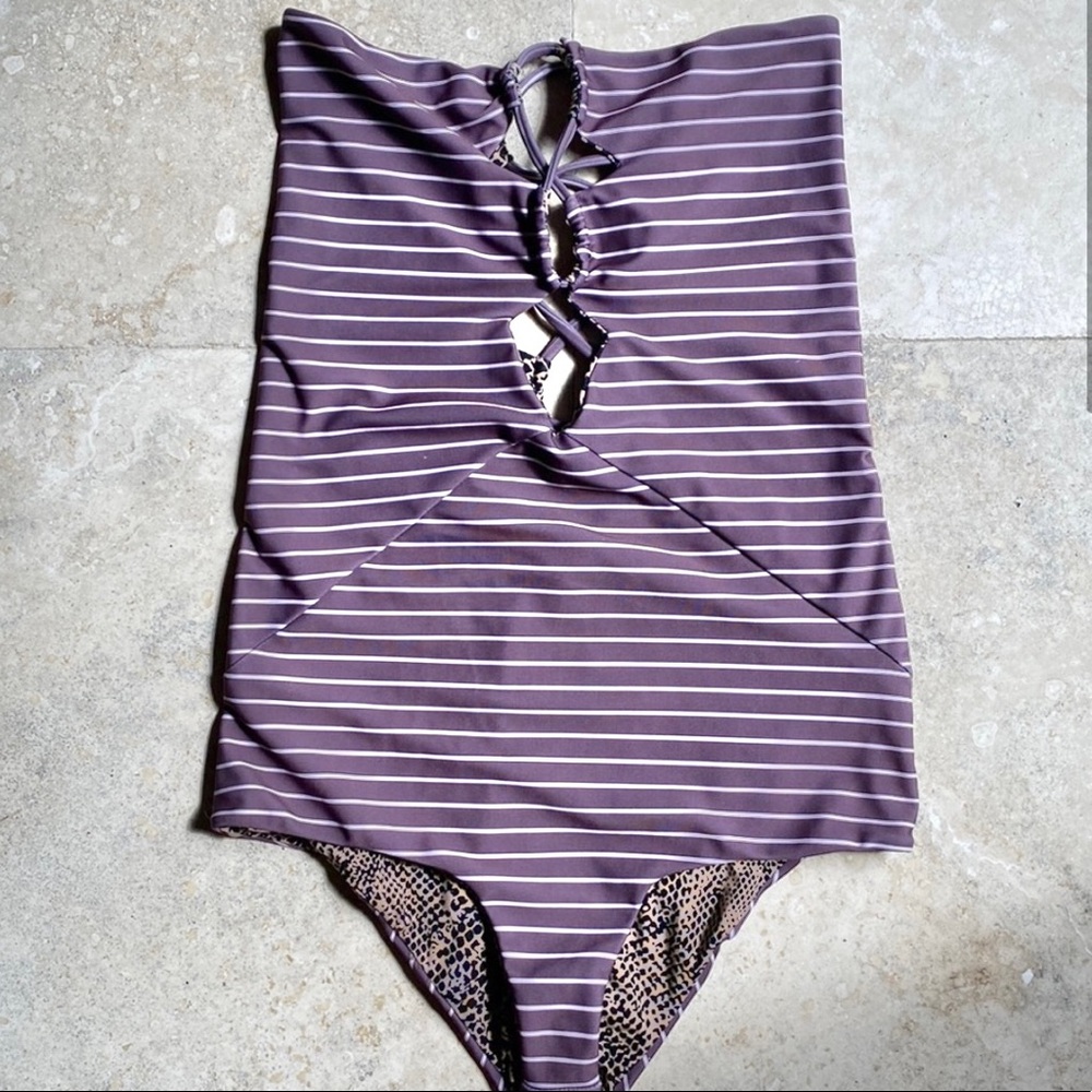 ACACIA SWIMWEAR Bronx One Piece in Fig Cape Cod, Size: SMALL